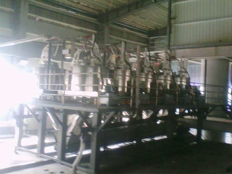 DFGZ淀粉專用全自動(dòng)下部卸料離心機(jī)(圖2)