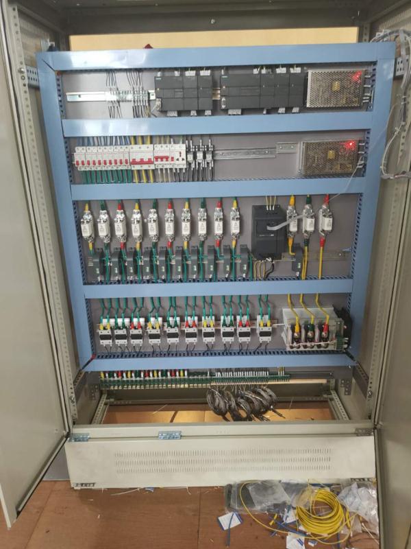 90熔噴布擠出機(jī)
